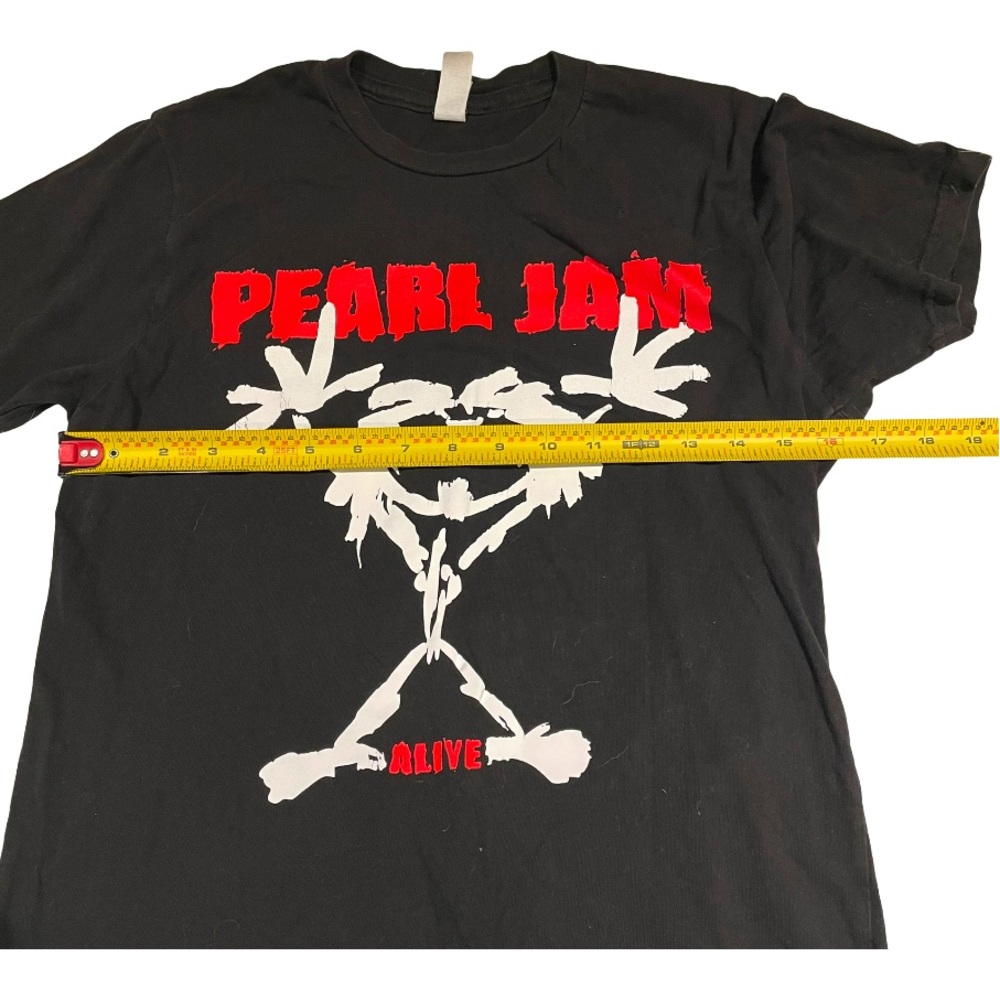 Pearl Jam Band Tee “Alive” Album Size small - Picture 2 of 6